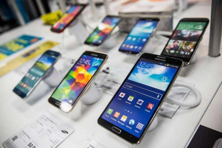 भारतमा मोबाइल फोनको मूल्य ३ प्रतिशतसम्म बढ्ने, नेपाली बजारमा पनि असर हुनसक्ने