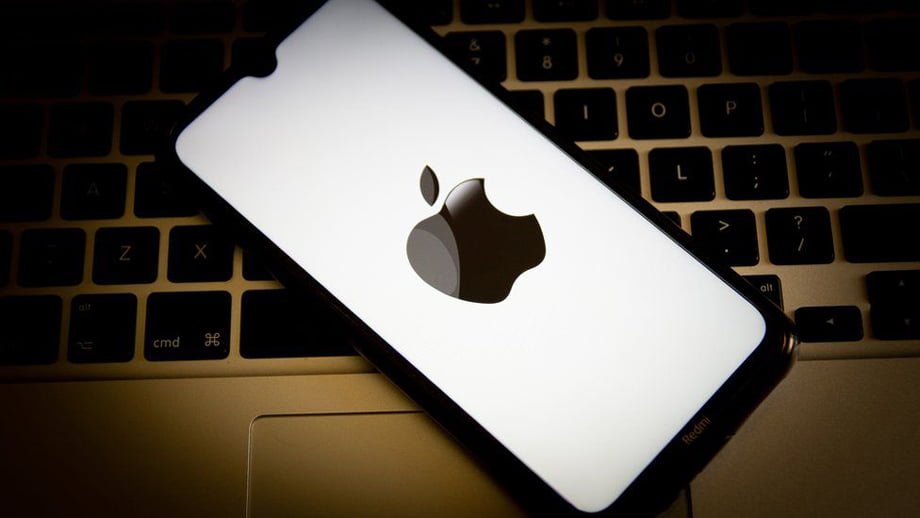 बेलायतका एप्पल यूजरले एपको मूल्यमा क्षतिपूर्ति पाउनुपर्ने दावी