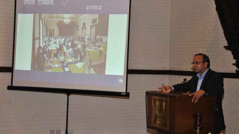नेपाल टेलिकमको वार्षिक नीति तथा कार्यक्रम बारे जानकारी दिँदै प्रबन्ध निर्देशक डिल्लिराम अधिकारी