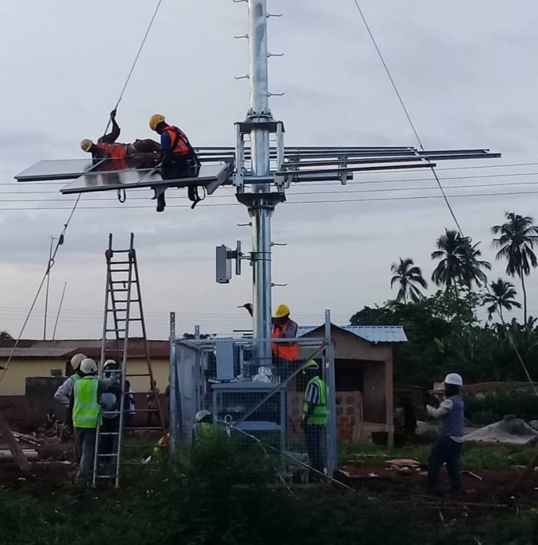 घानाले ह्वावेसँगको साझेदारीमा कनेक्टिभिटी बढाउन थप १ हजार बेस स्टेशनहरू राख्ने