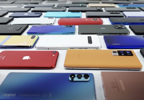 चीनको स्मार्टफोन उत्पादन पहिलो दुई महिनामा बढ्यो