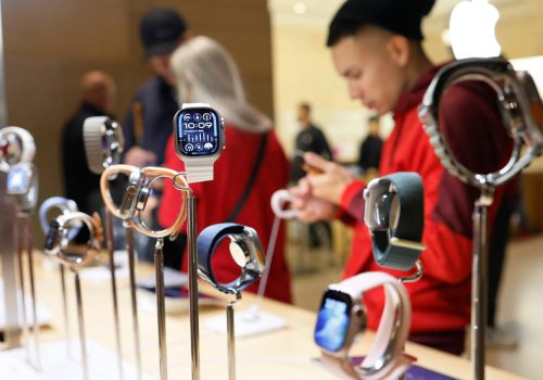 एप्पलले एप्पल वाच सिरिज ९ र एप्पल वाच अल्ट्रा २ को बिक्री अमेरिकामा रोक्ने
